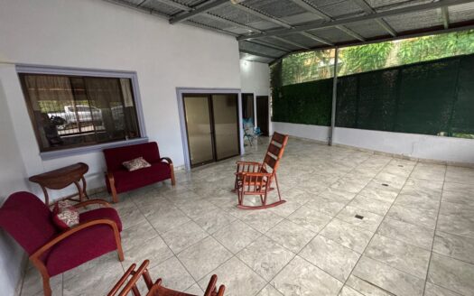 Remodeled home very close to town center – 400051521057